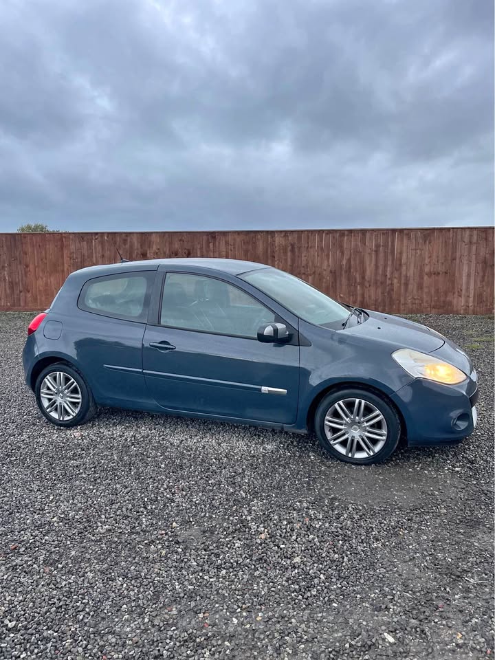 Cheap 2013 Renault Clio for sale in Wingate, Durham