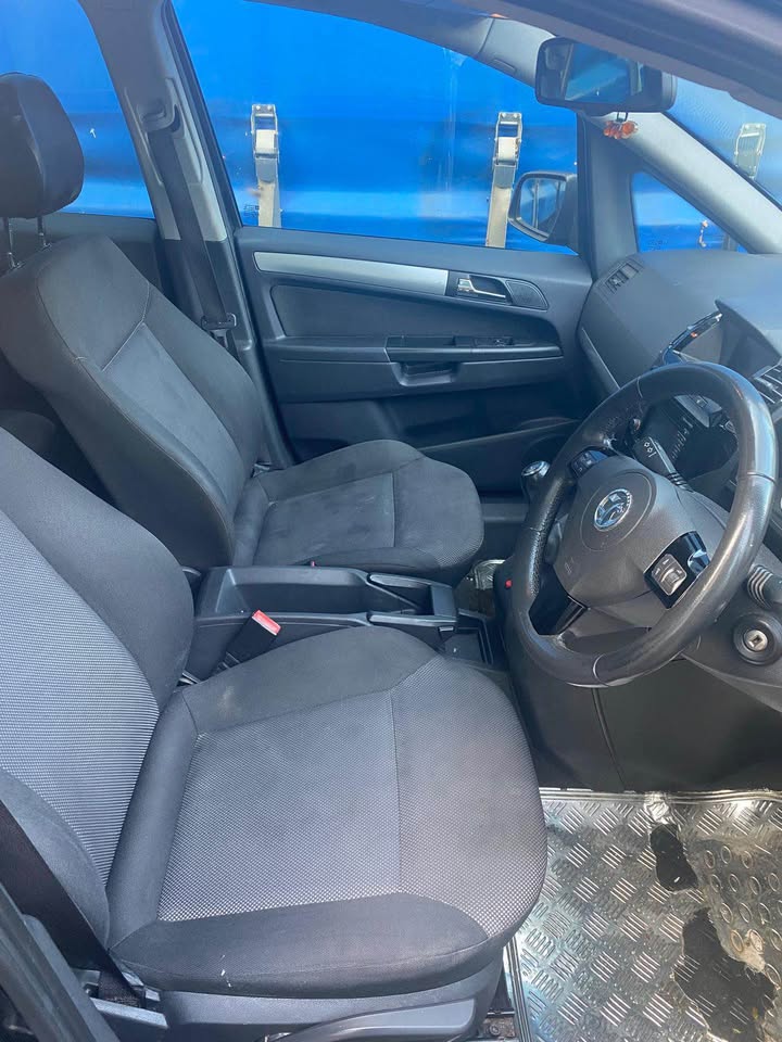 2013 Vauxhall Zafira - Image 3