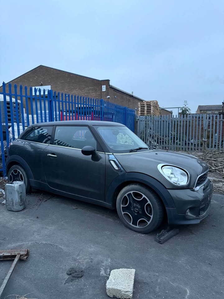 2014 MINI Paceman - Image 2