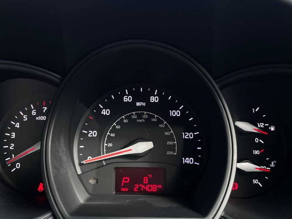 2015 Kia rio - Image 20