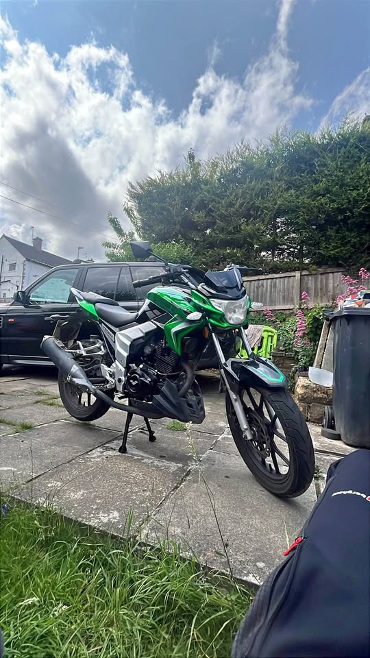Cheap 2016 Lexmoto Venom 125 for sale in Bradford, West Yorkshire